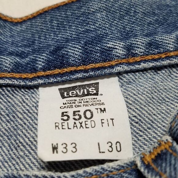 VINTAGE Levi's Relaxed Fit High Rise Mom Jeans - Picture 9 of 12